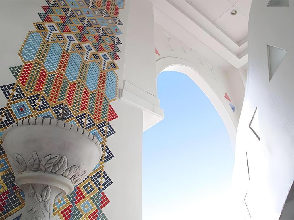 Arabian Art Hotel & Gallery Onjuku Exterior photo